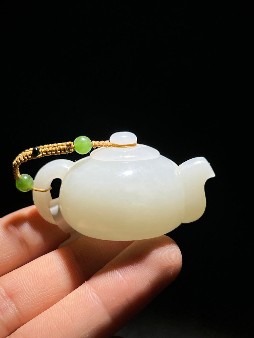和田玉白玉籽料茶壶吊坠（47.1g）