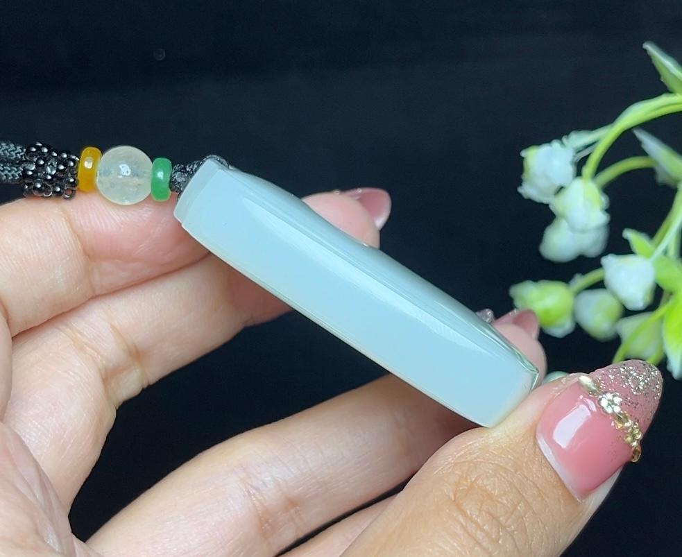 和田玉平安无事牌（54.1g）