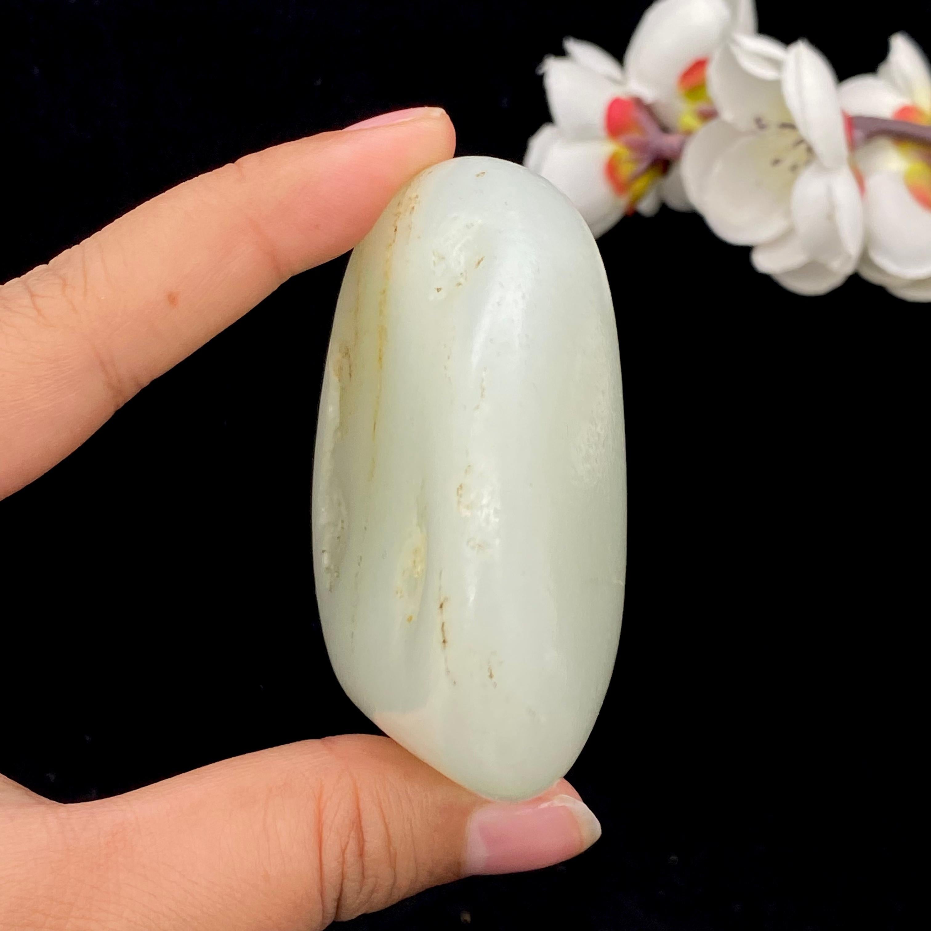 和田玉洒金皮籽料手把件（170.3g）