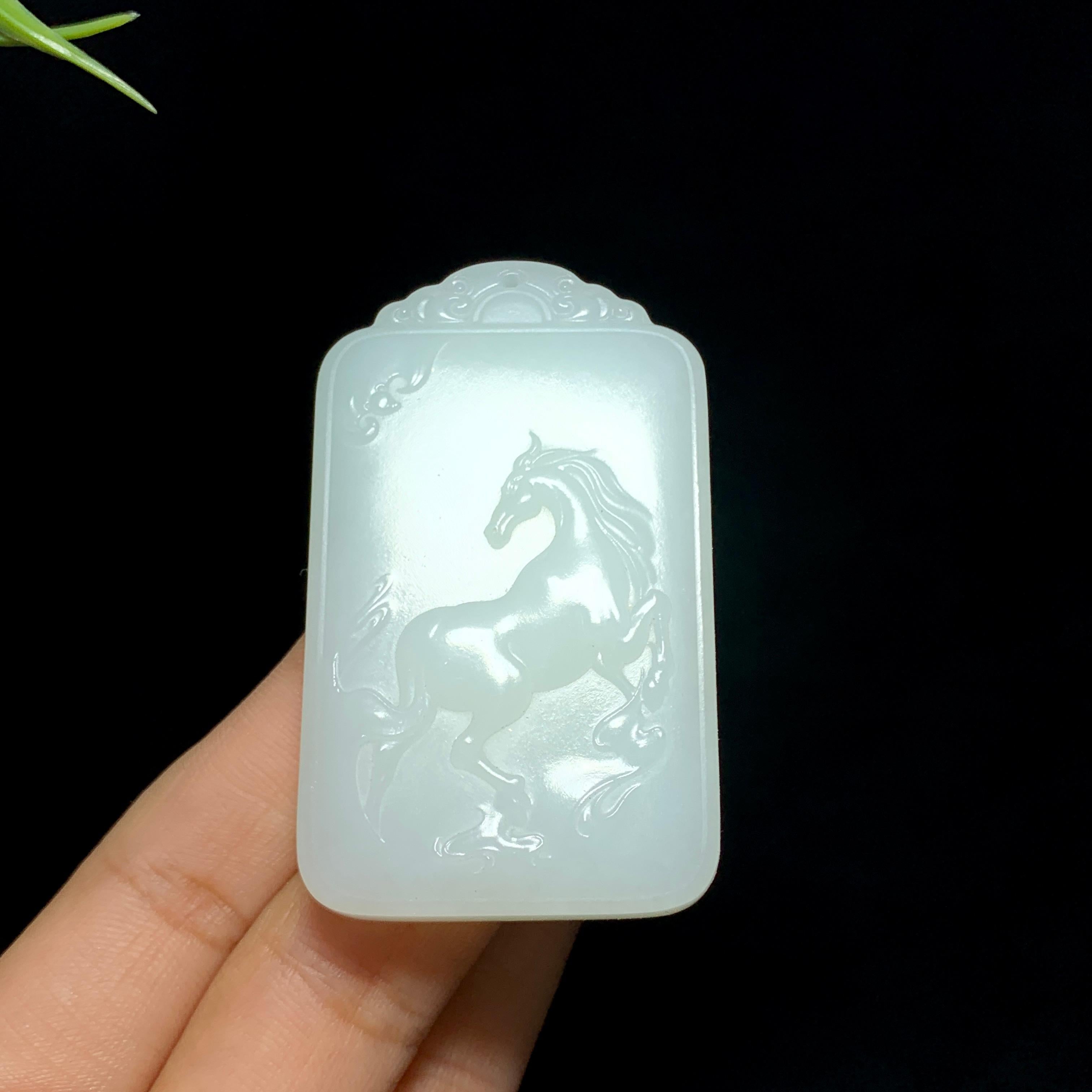和田白玉一马当先牌（44.3g）