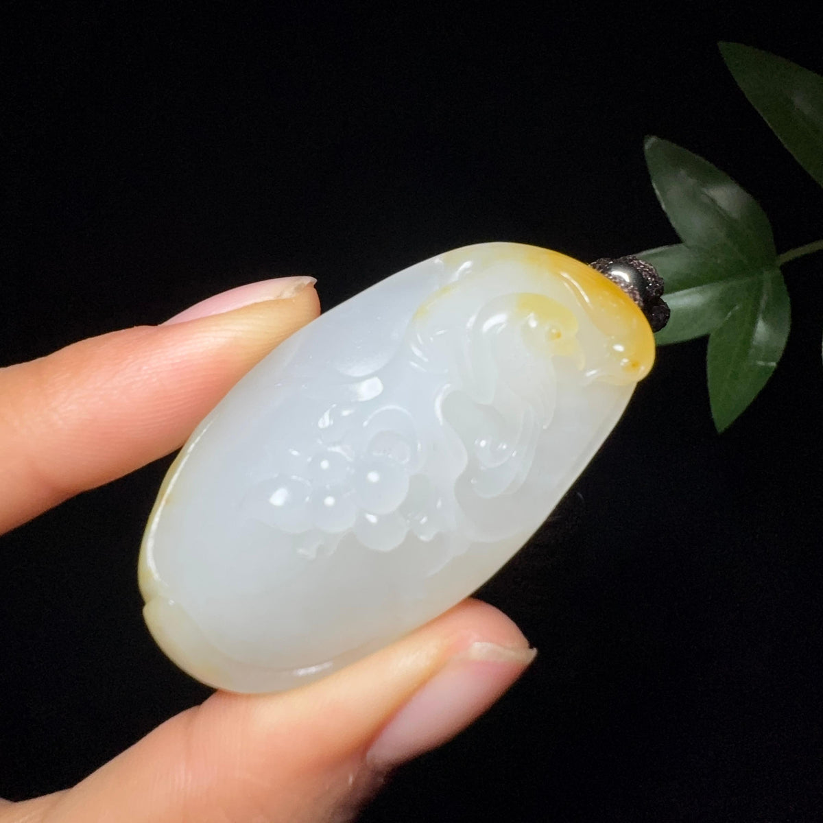 和田玉籽料挂件喜上眉梢（23.3g）