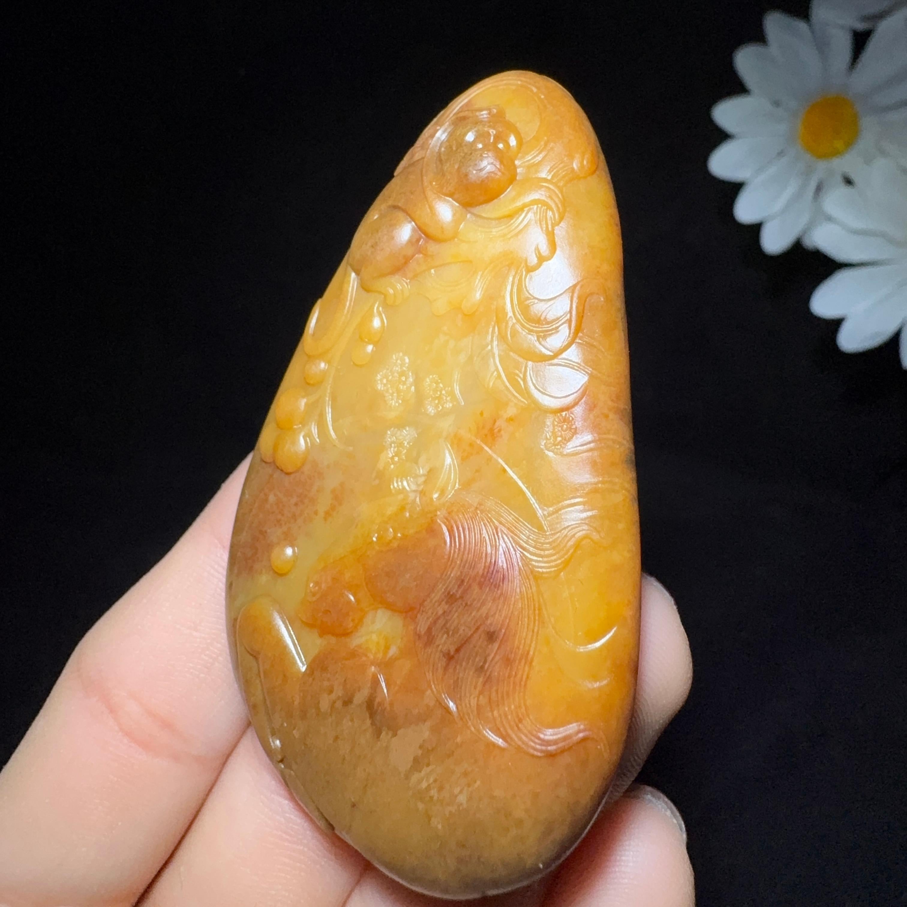 和田玉籽料收藏级挂件马上封侯（54.9g）