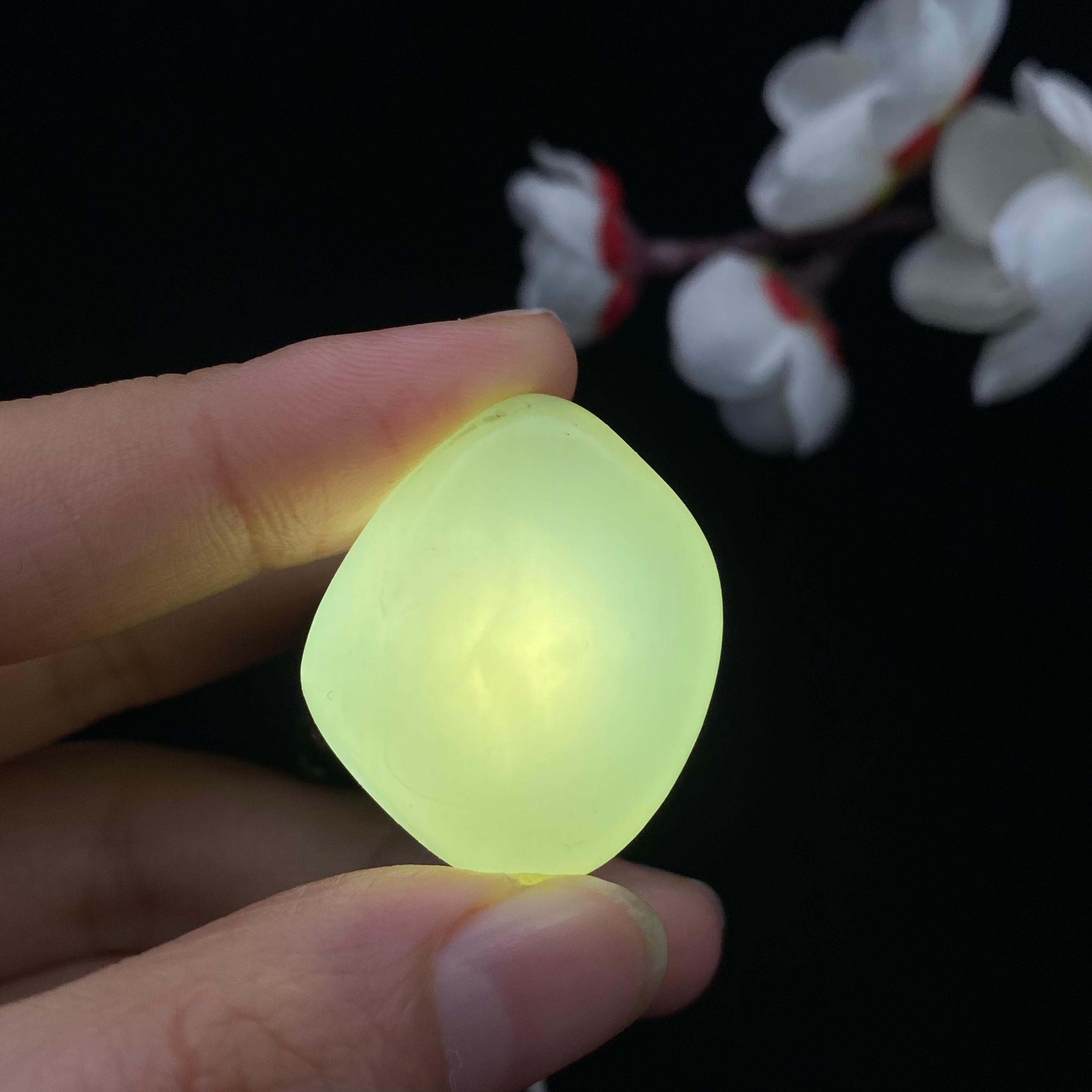 和田玉青白玉籽料原石（13.6g）