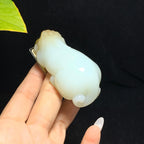 和田山料糖白玉貔貅手把件（116.8g）