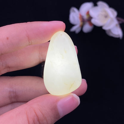 和田玉-白玉籽料原石（24g）