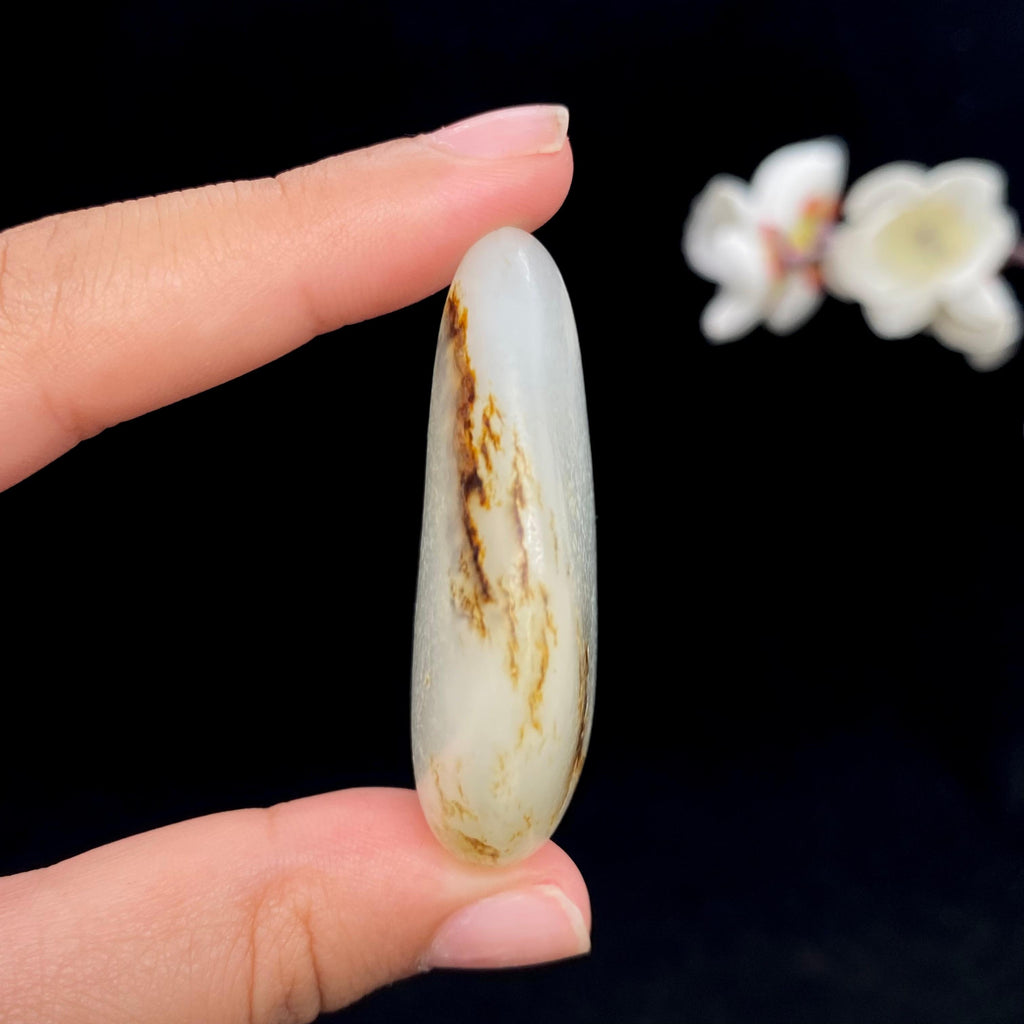 和田玉白玉带黄皮籽料（46.2g）