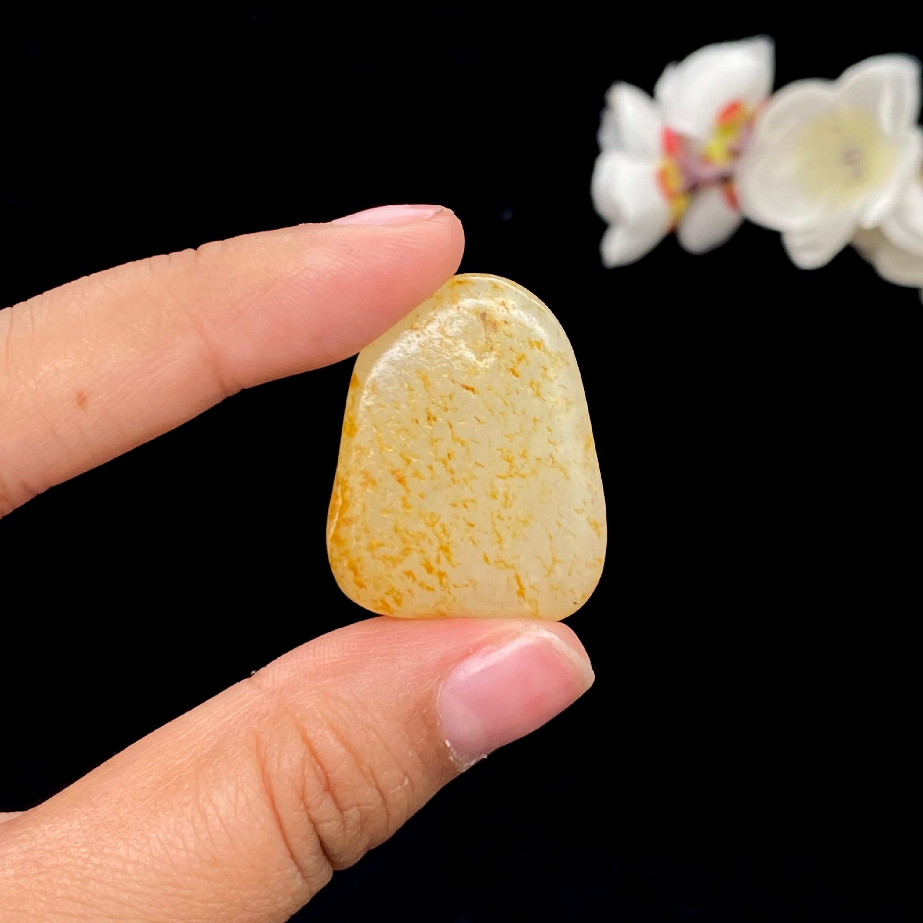 和田玉洒金皮籽料（16.2g）
