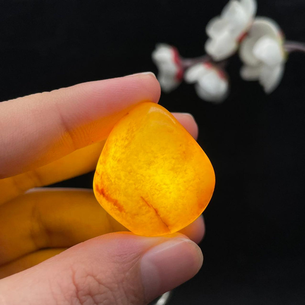 和田玉黄沁皮籽料（14.8g）