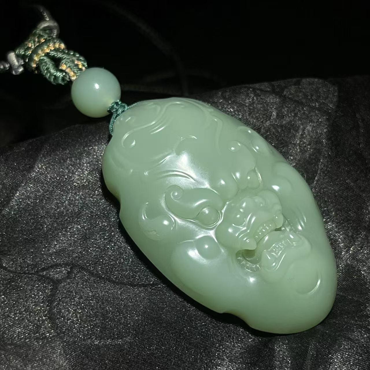 和田玉碧玉粉青守护（47.8g）