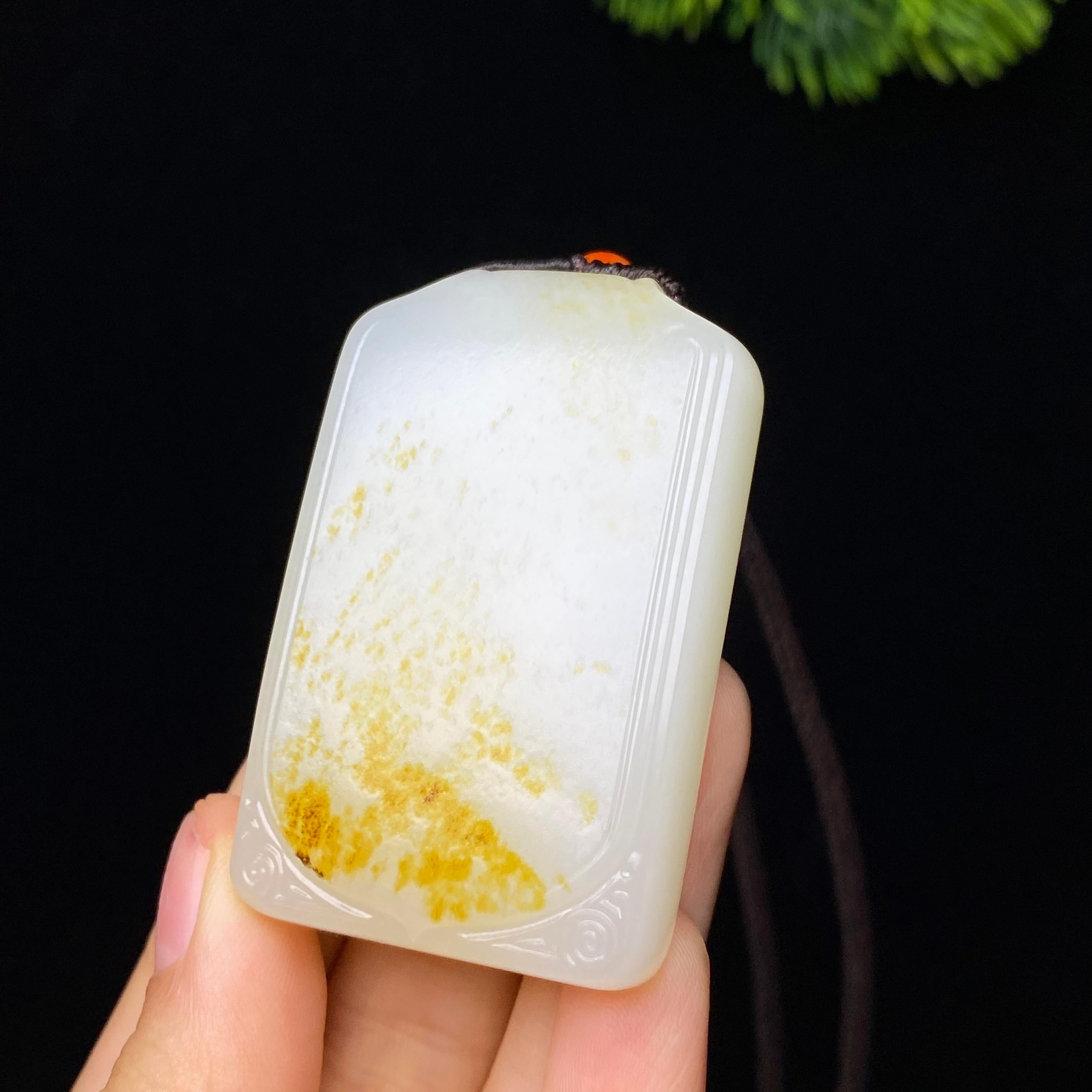 和田玉籽料无事牌（53.2g）