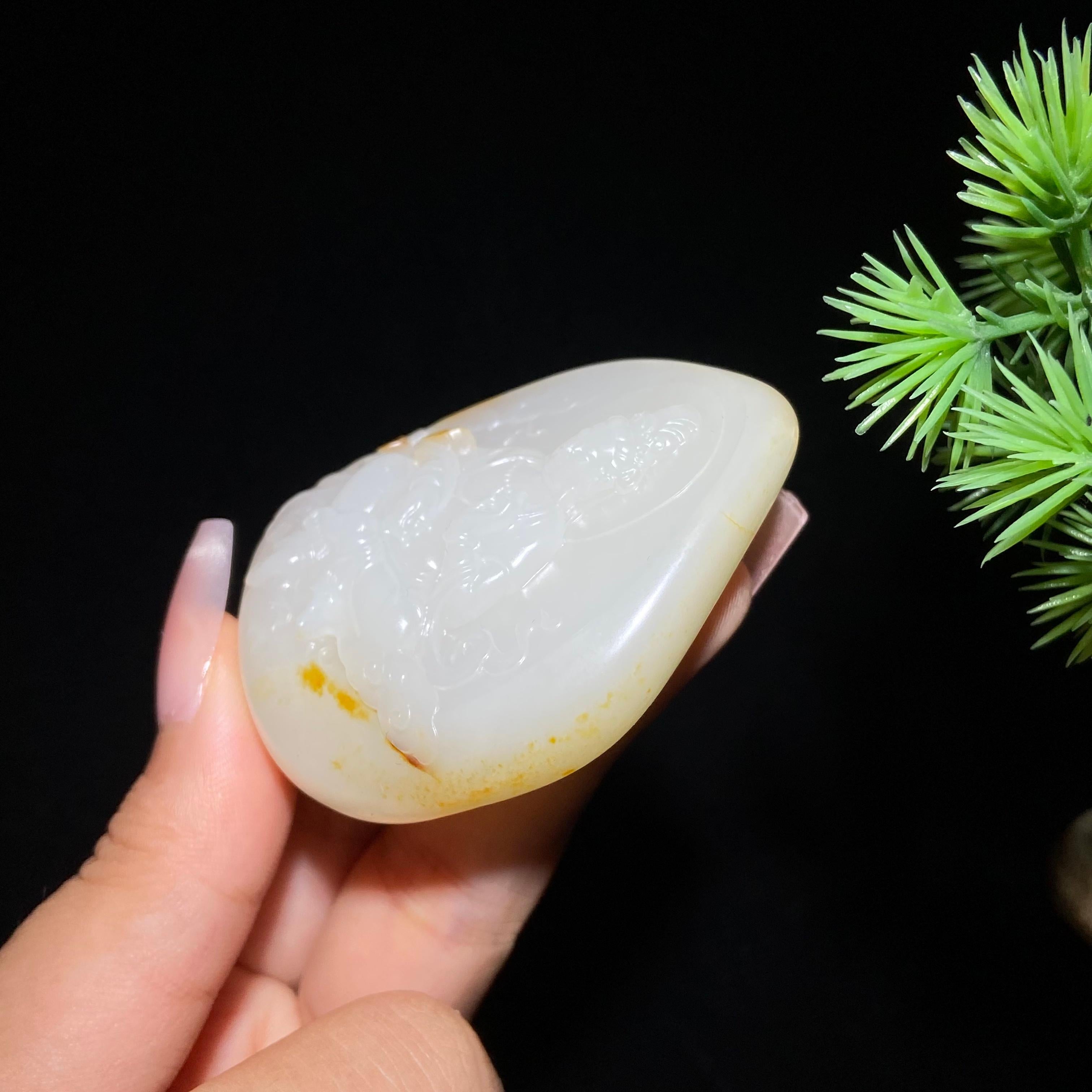 和田玉籽料观音（72.6g）