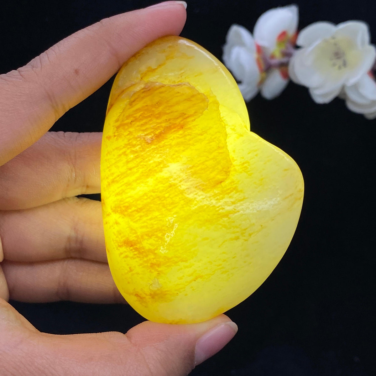 和田玉黄皮籽料手把件（135.3g）