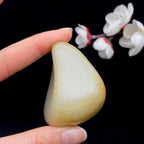 和田玉洒金皮籽料（82.9g）