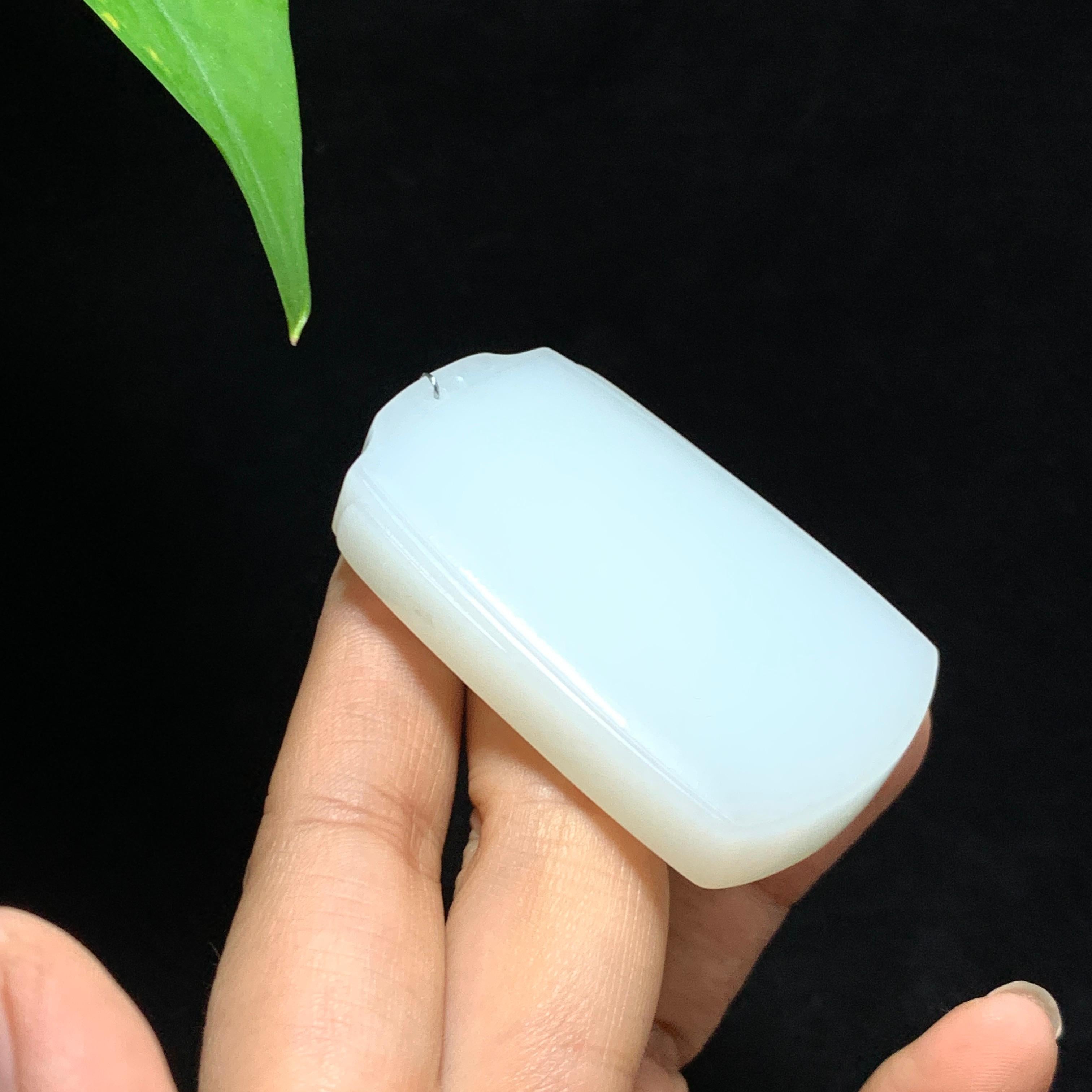 和田山料白玉无事牌（56.3g）