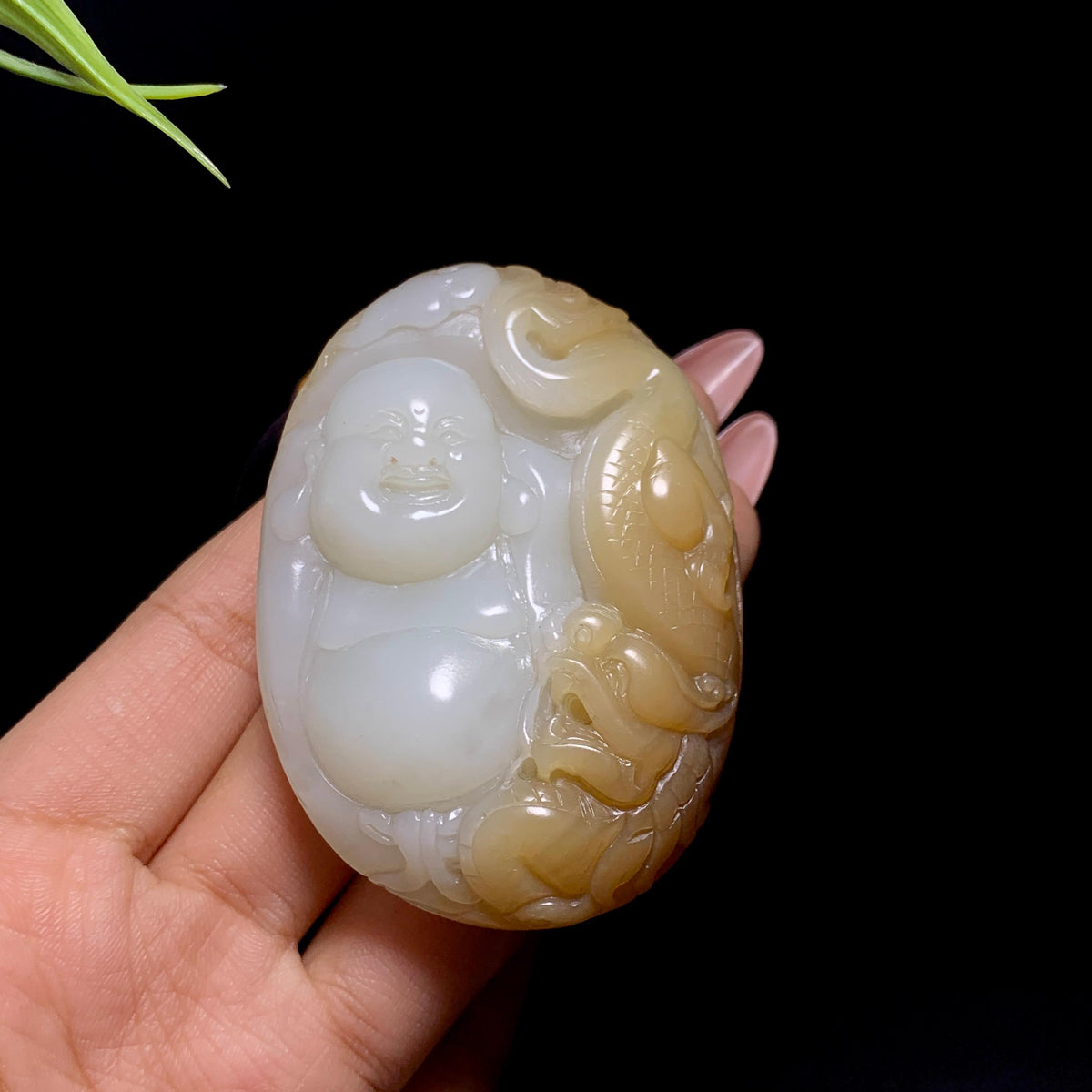 和田糖白玉弥勒佛手把件（83.0g）