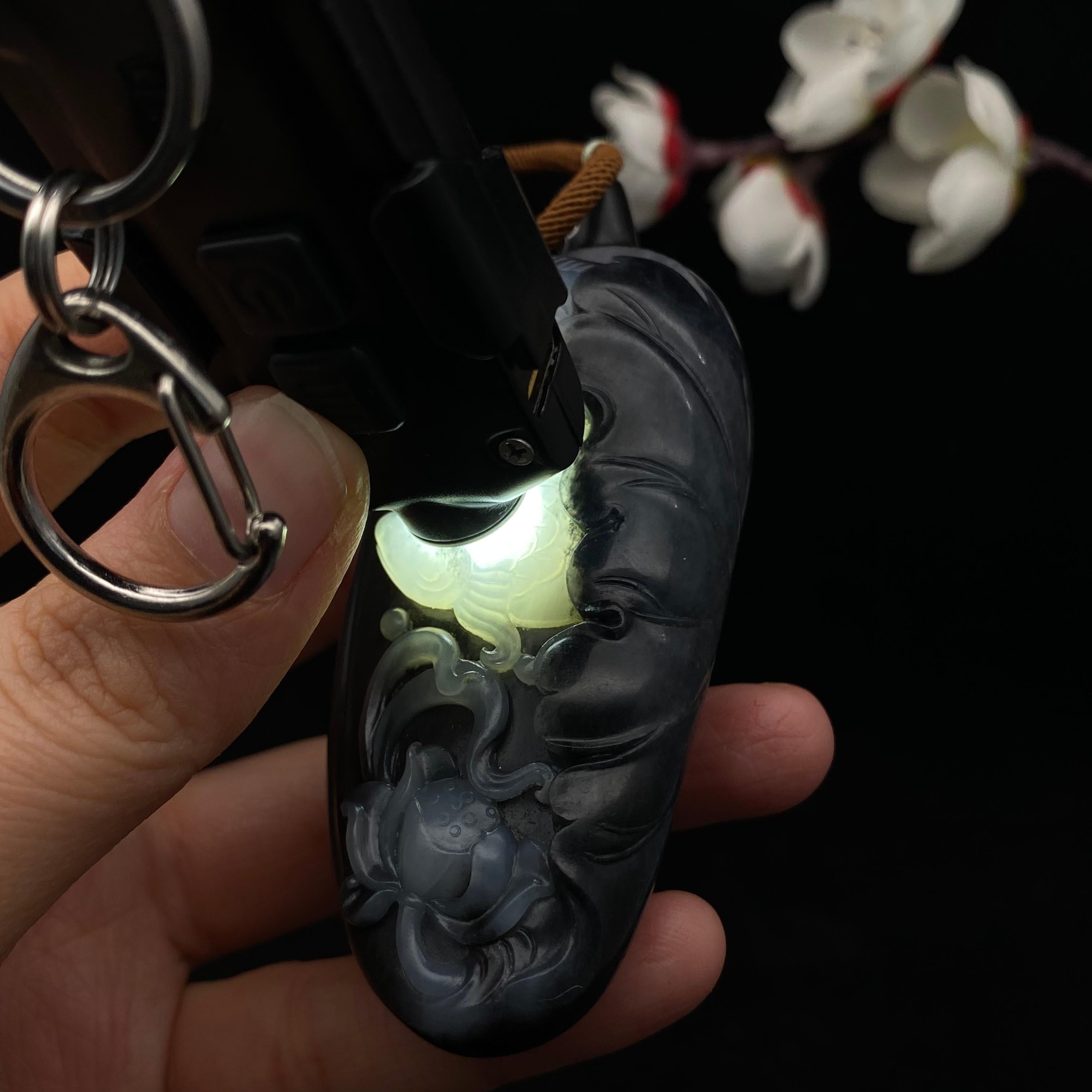 和田玉青花籽料【连年有鱼】（129.5g）