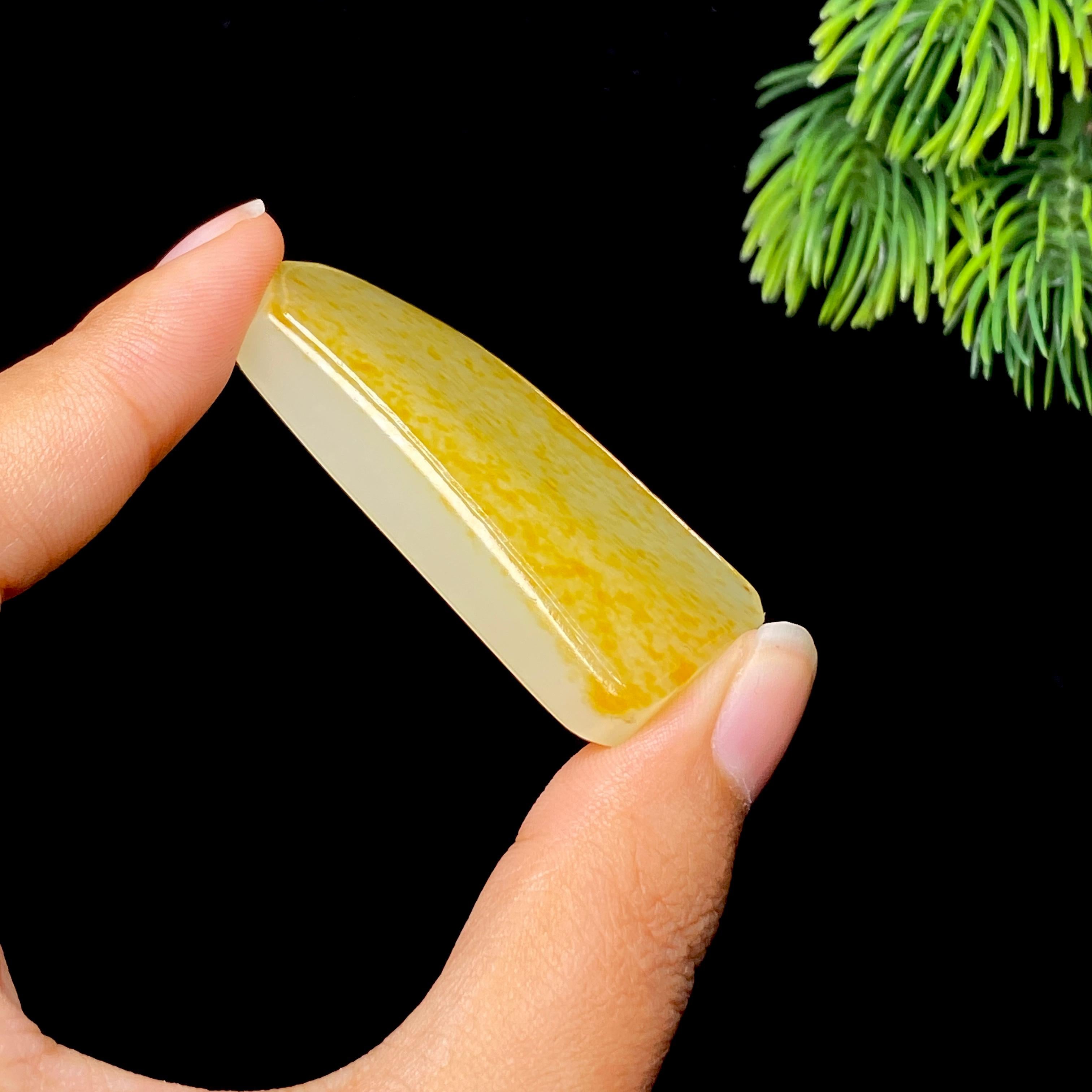 和田玉籽料无事牌（32.4g）