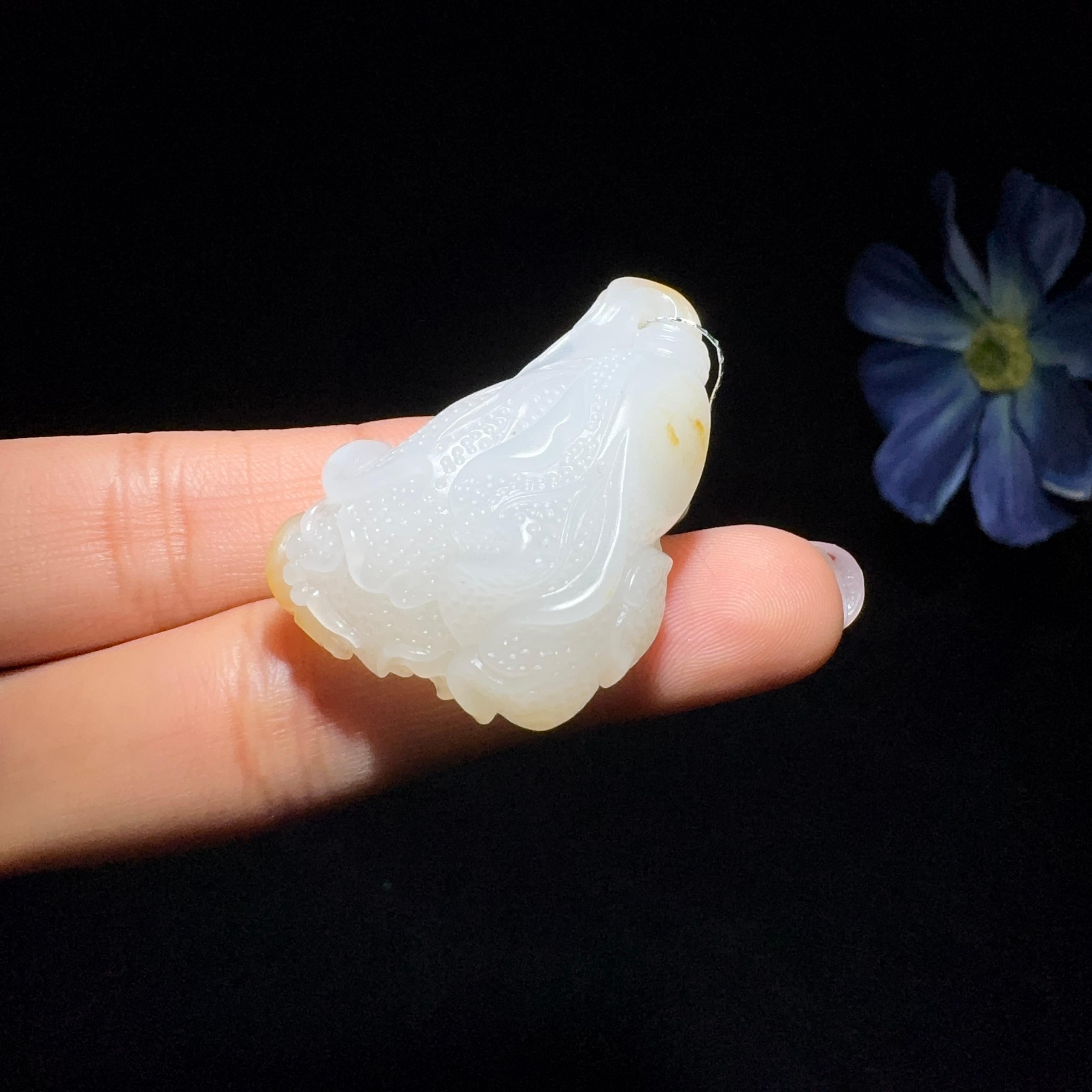 和田玉籽料玉白菜挂件（22.4g）