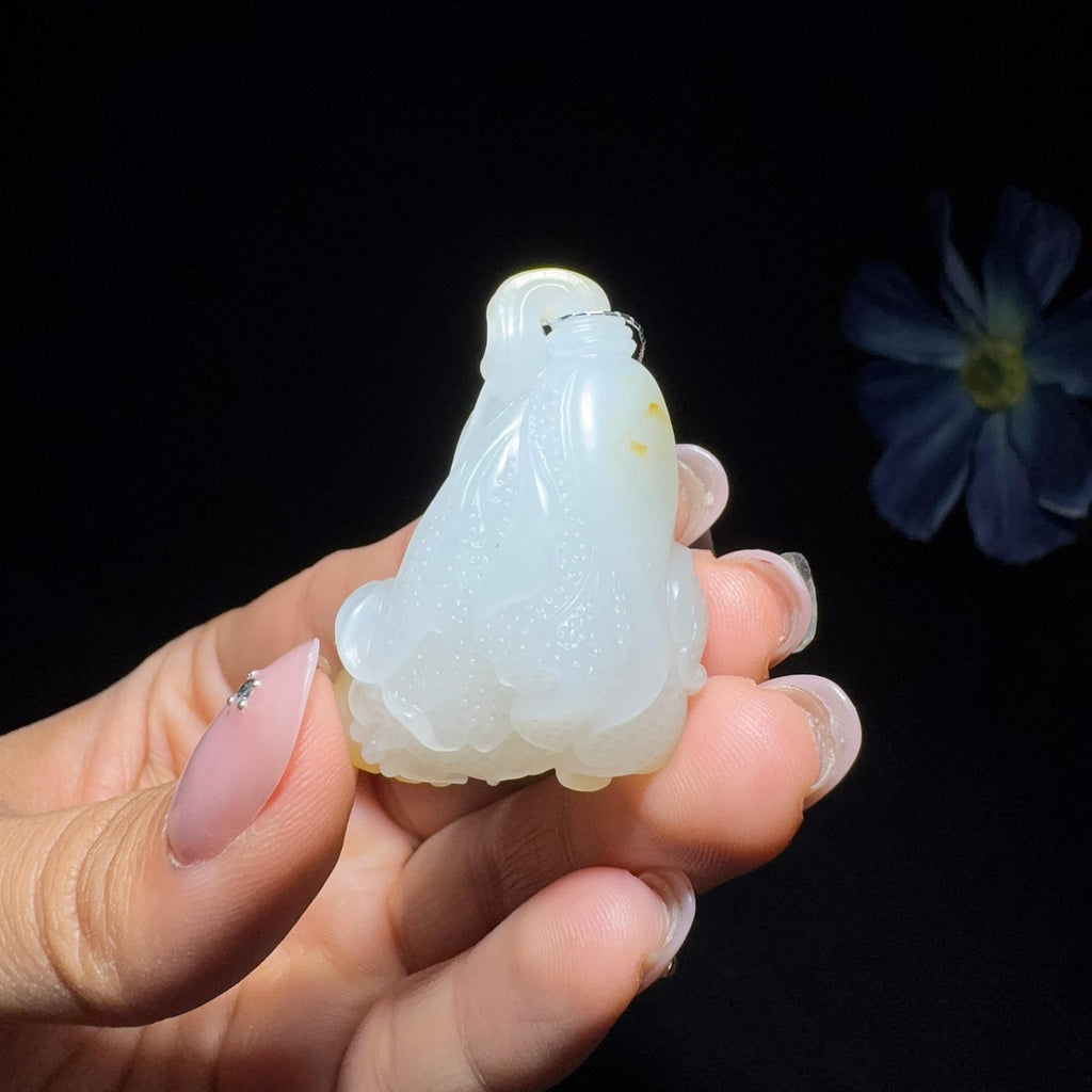 和田玉籽料玉白菜挂件（22.4g）