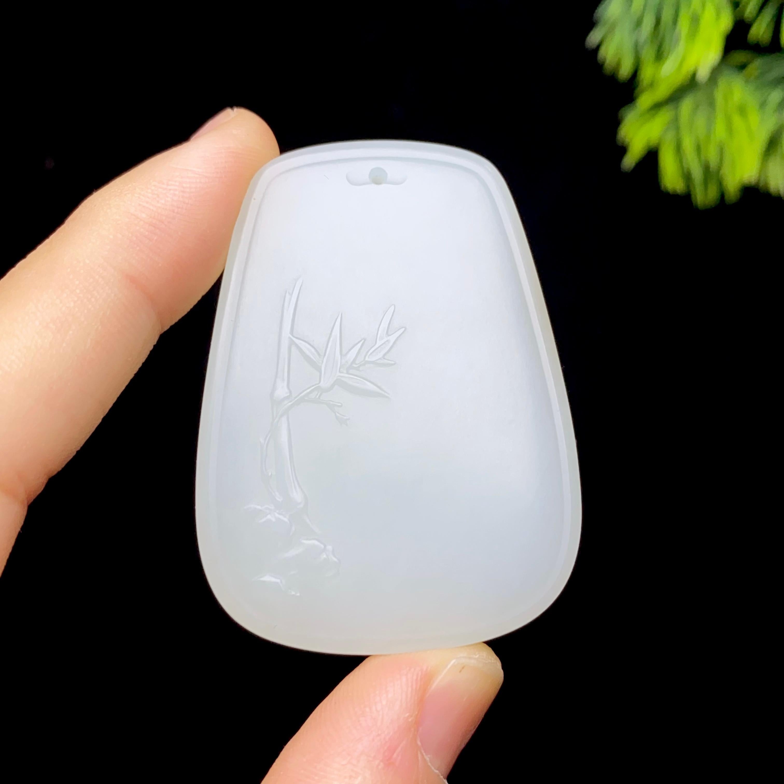 和田玉糖白兔子挂件（33.1g）