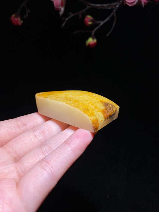 和田玉籽料无事牌（66.7g）