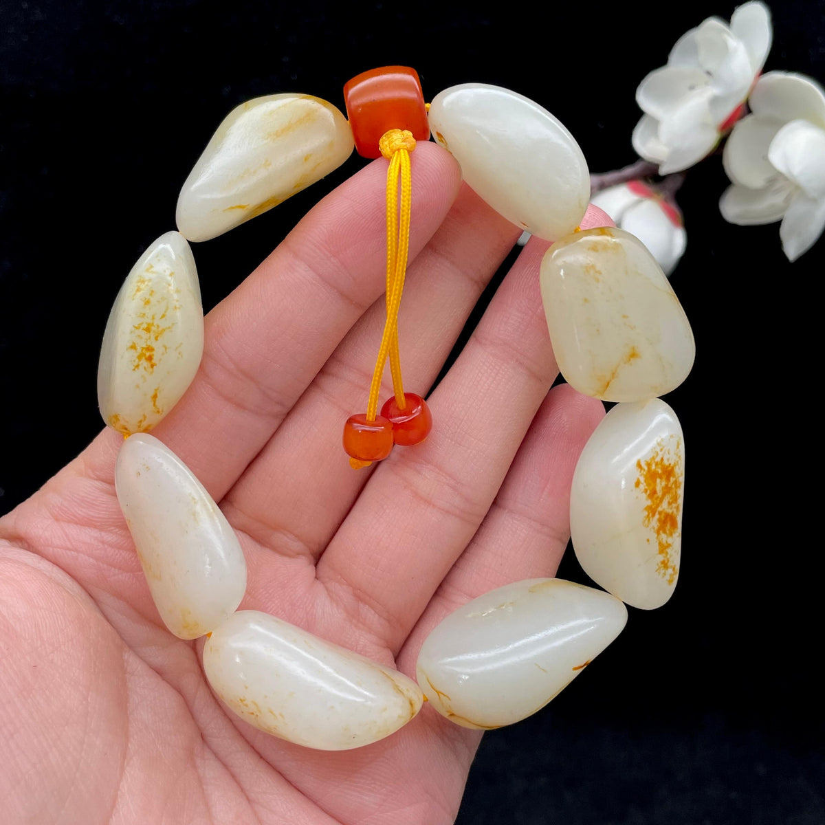 和田玉洒金皮籽料【精品手串】（80.7g）