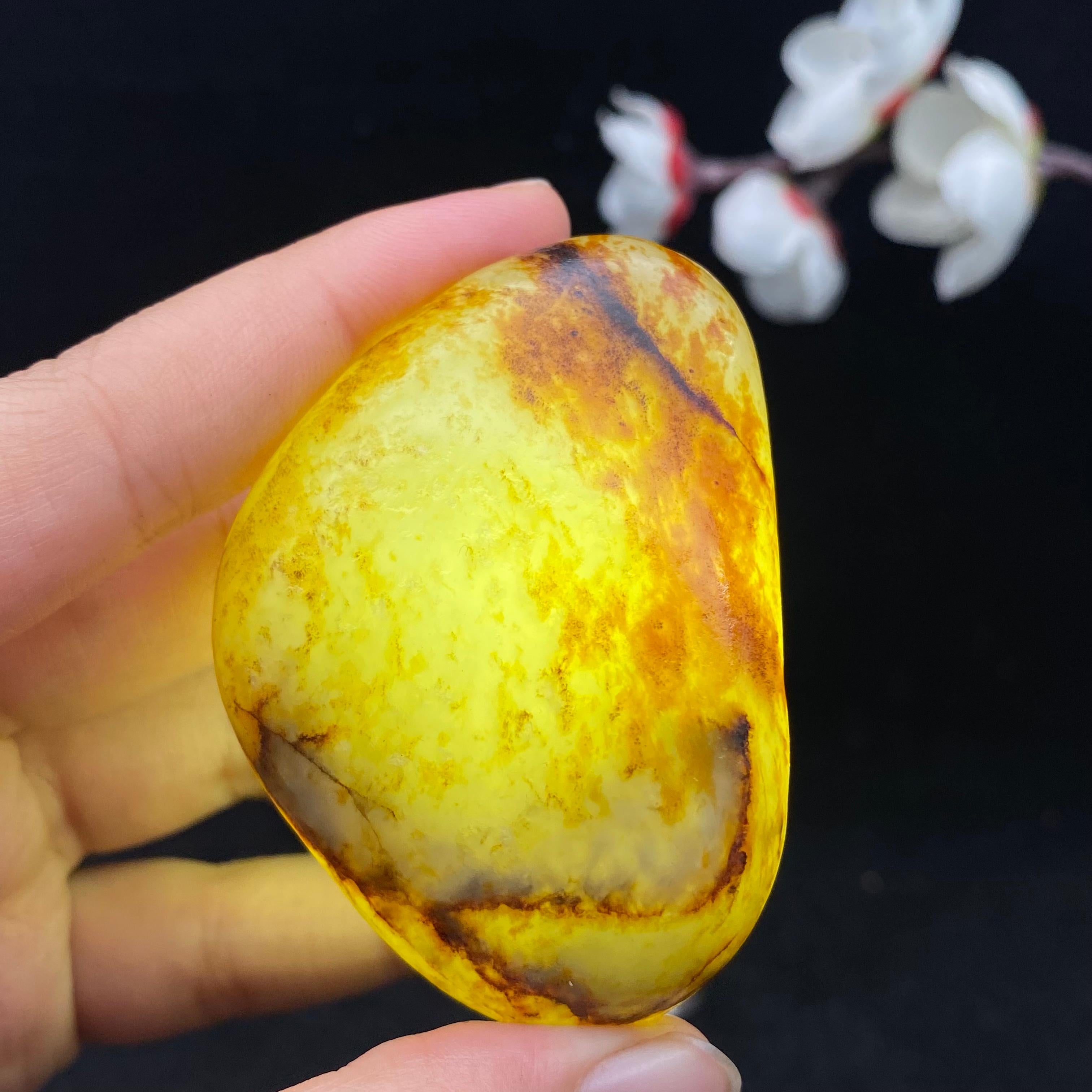 和田玉洒金皮籽料（93.3g）