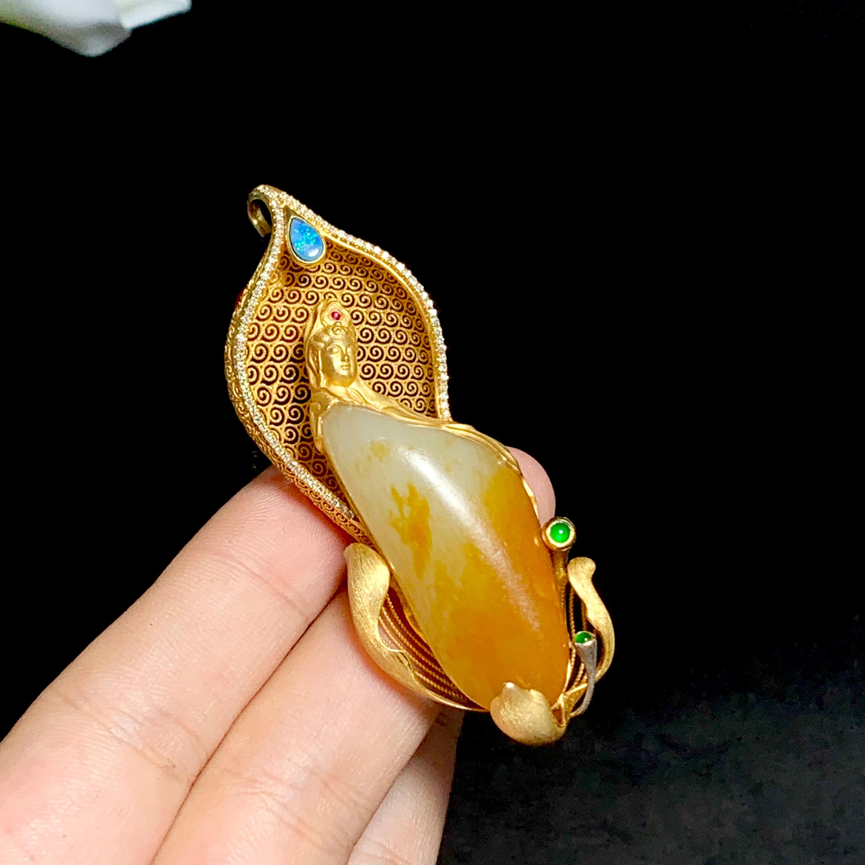 高品质18k金镶籽料观音（24.6g）