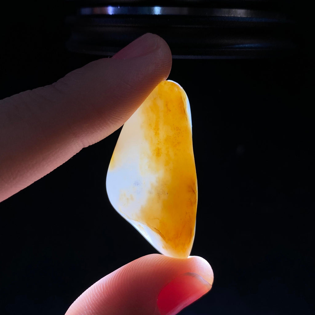 和田玉洒金皮籽料原石（9.6g）
