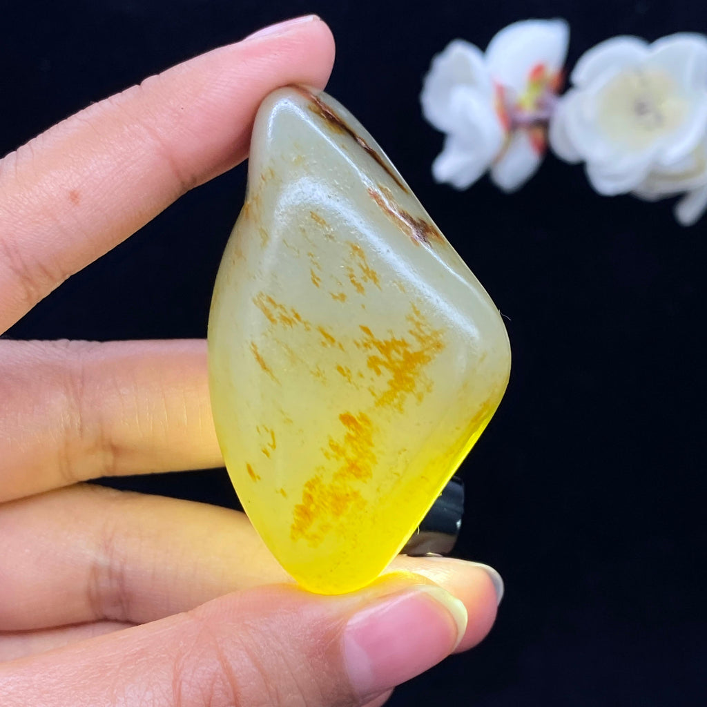 和田玉洒金皮籽料手把件（74g）