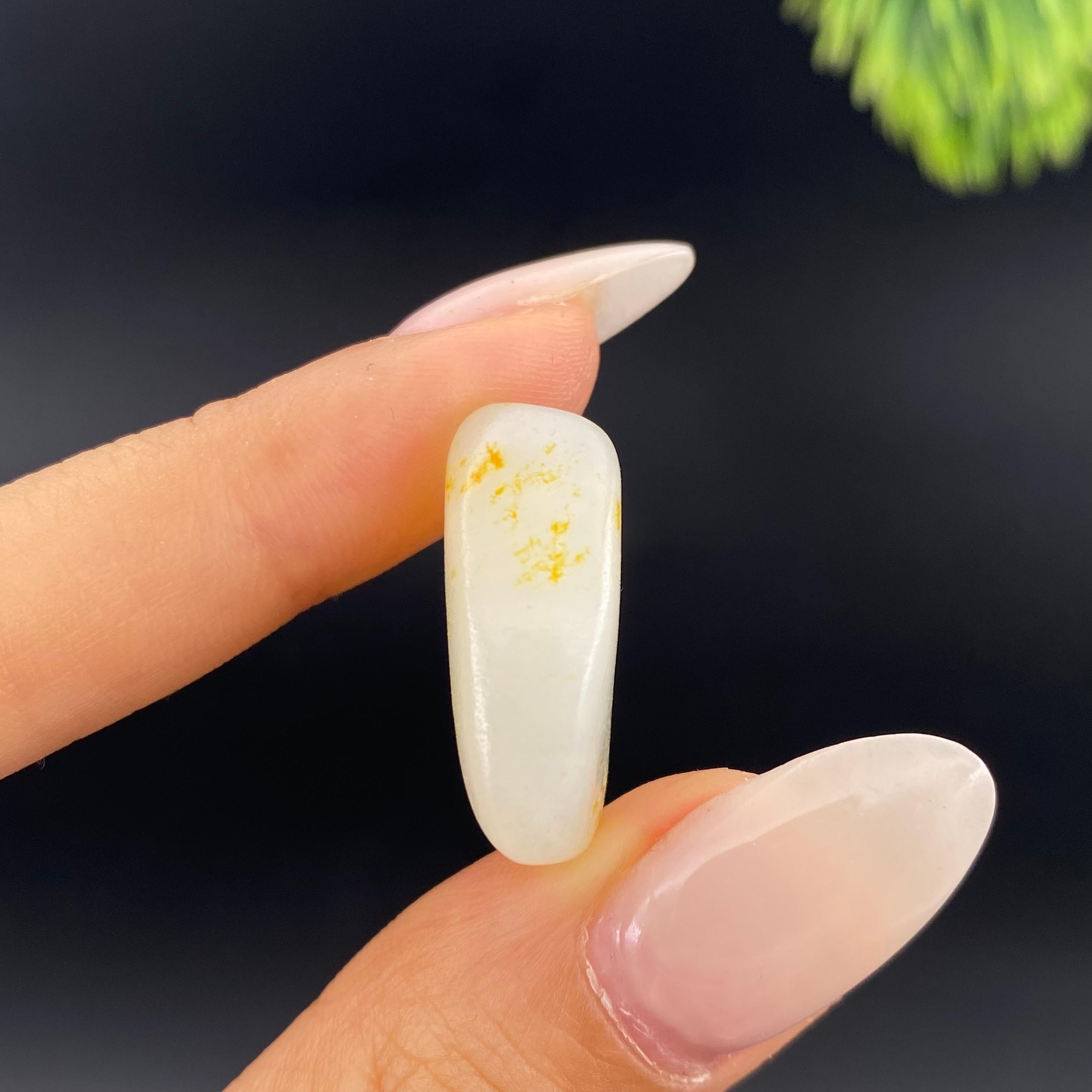 和田玉洒金皮籽料挂件（6.98g）