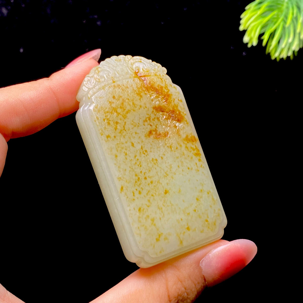 和田玉籽料无事牌（66.6g）
