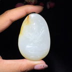 和田玉籽料大势至菩萨（54.5g）