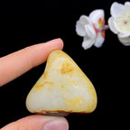 和田玉聚红皮籽料原石（67.8g）