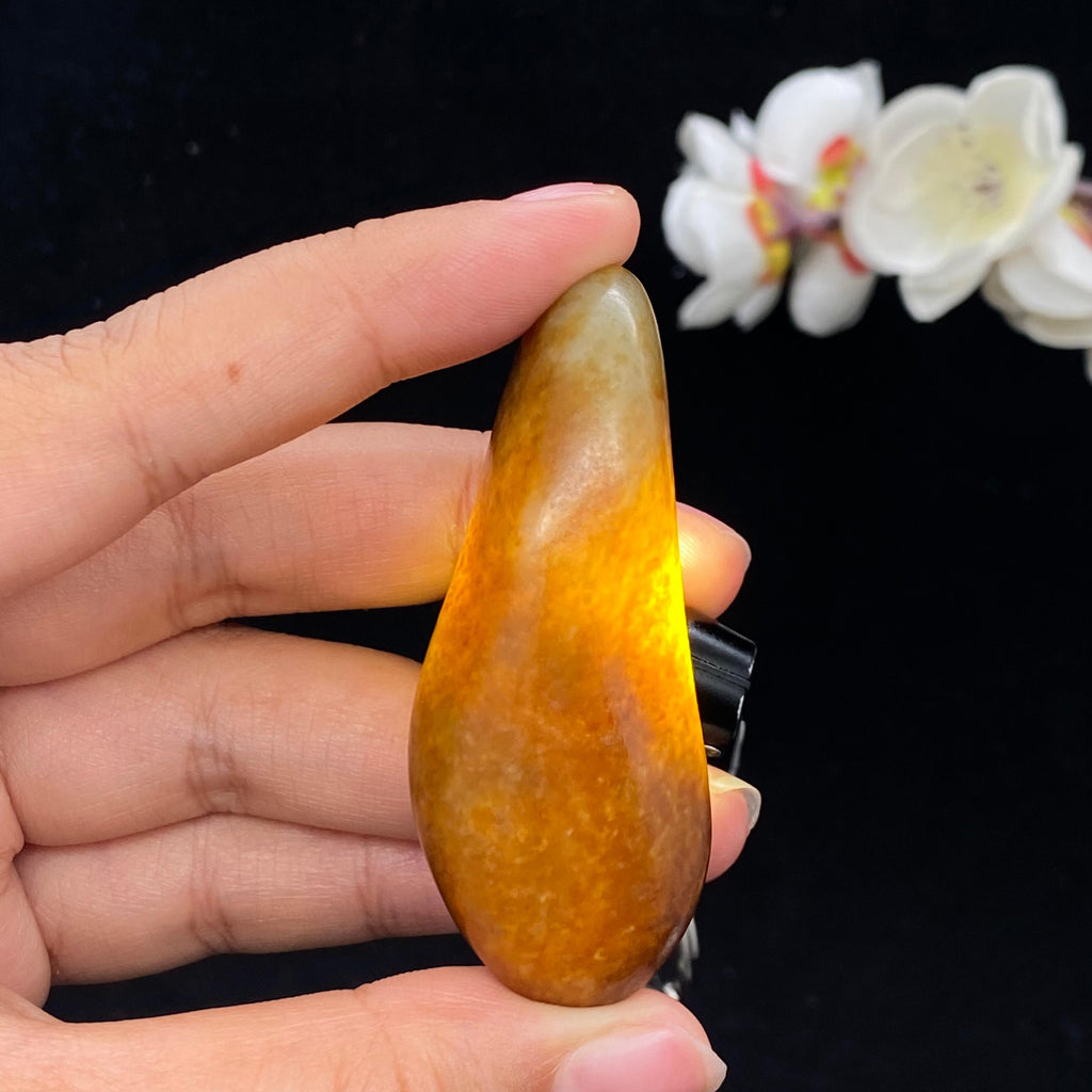 和田玉聚黄皮籽料挂件（37g）