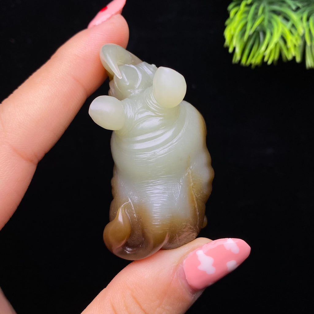 和田玉糖白犀牛（60.1g）