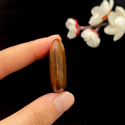 和田玉红沁皮籽料原石（20g）