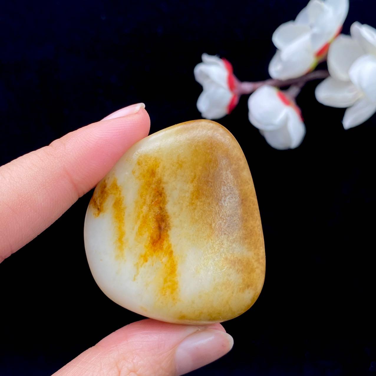 和田玉聚黄皮【精品项链】（56.8g） – 厚德载玉