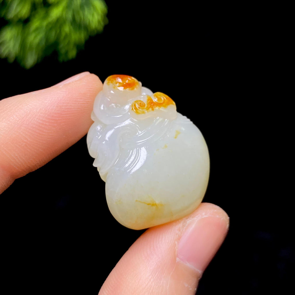 和田玉籽料马上封侯（12.1g）