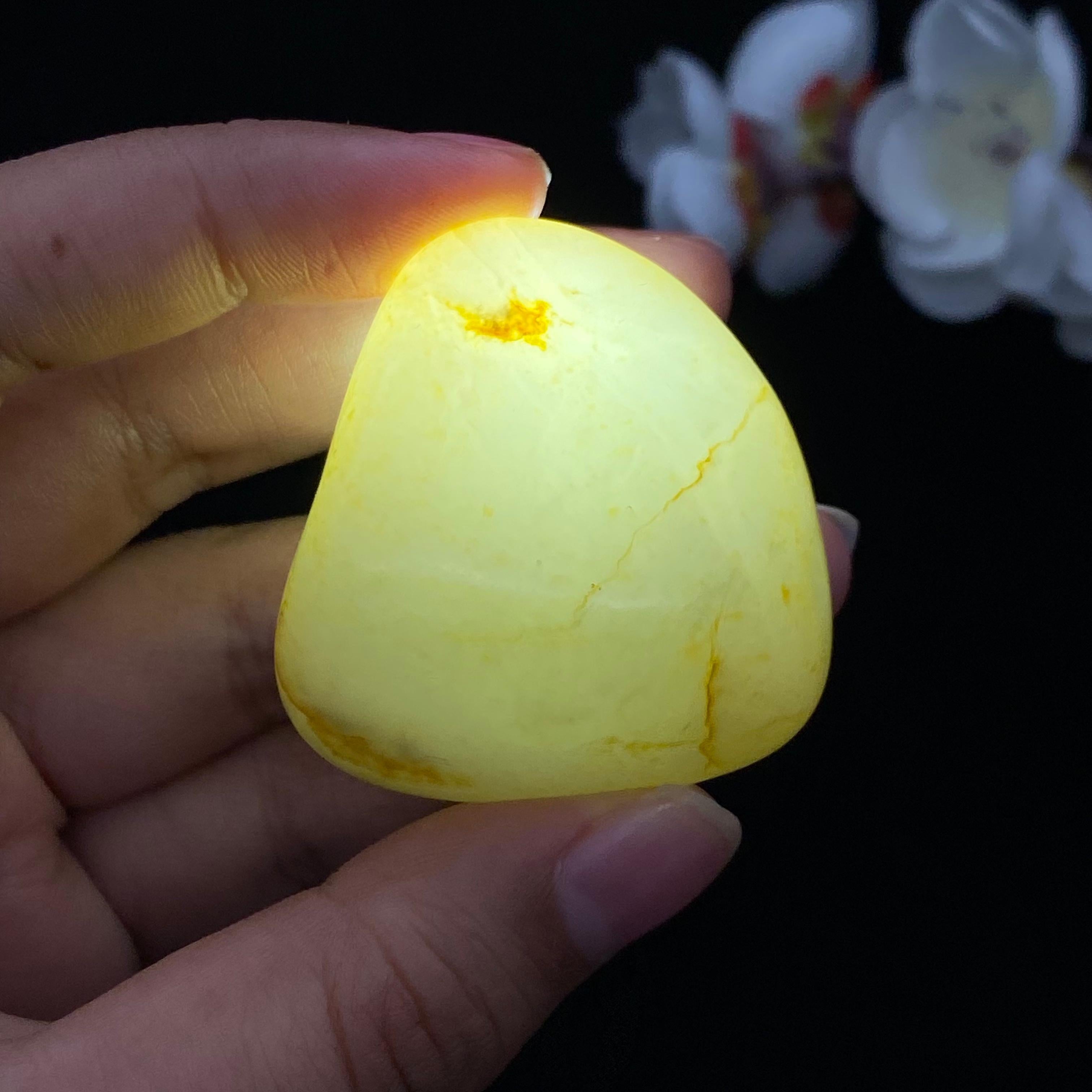 和田玉洒金皮籽料手把件（61.5g）