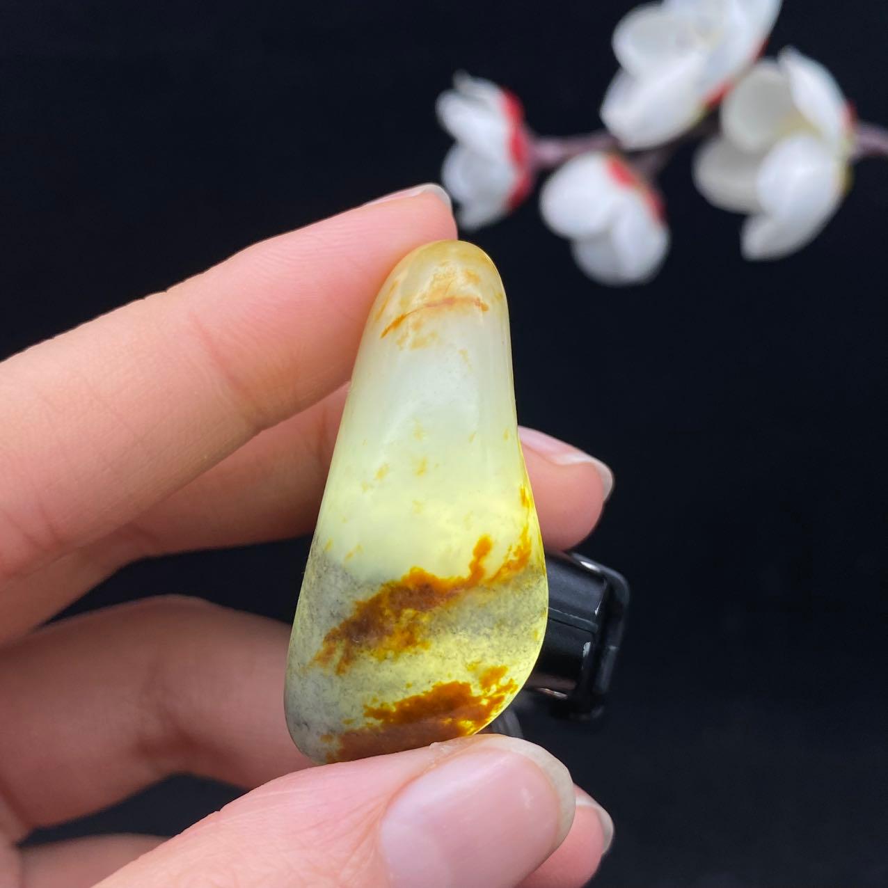 和田玉洒金皮青花籽料（14.6g）