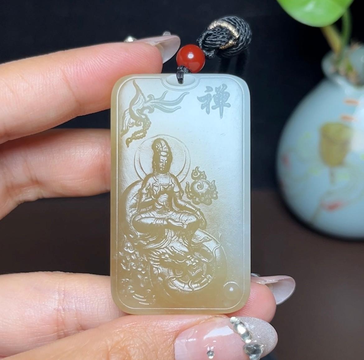 新疆和田玉且末糖千手御龙双观音（39.0g）