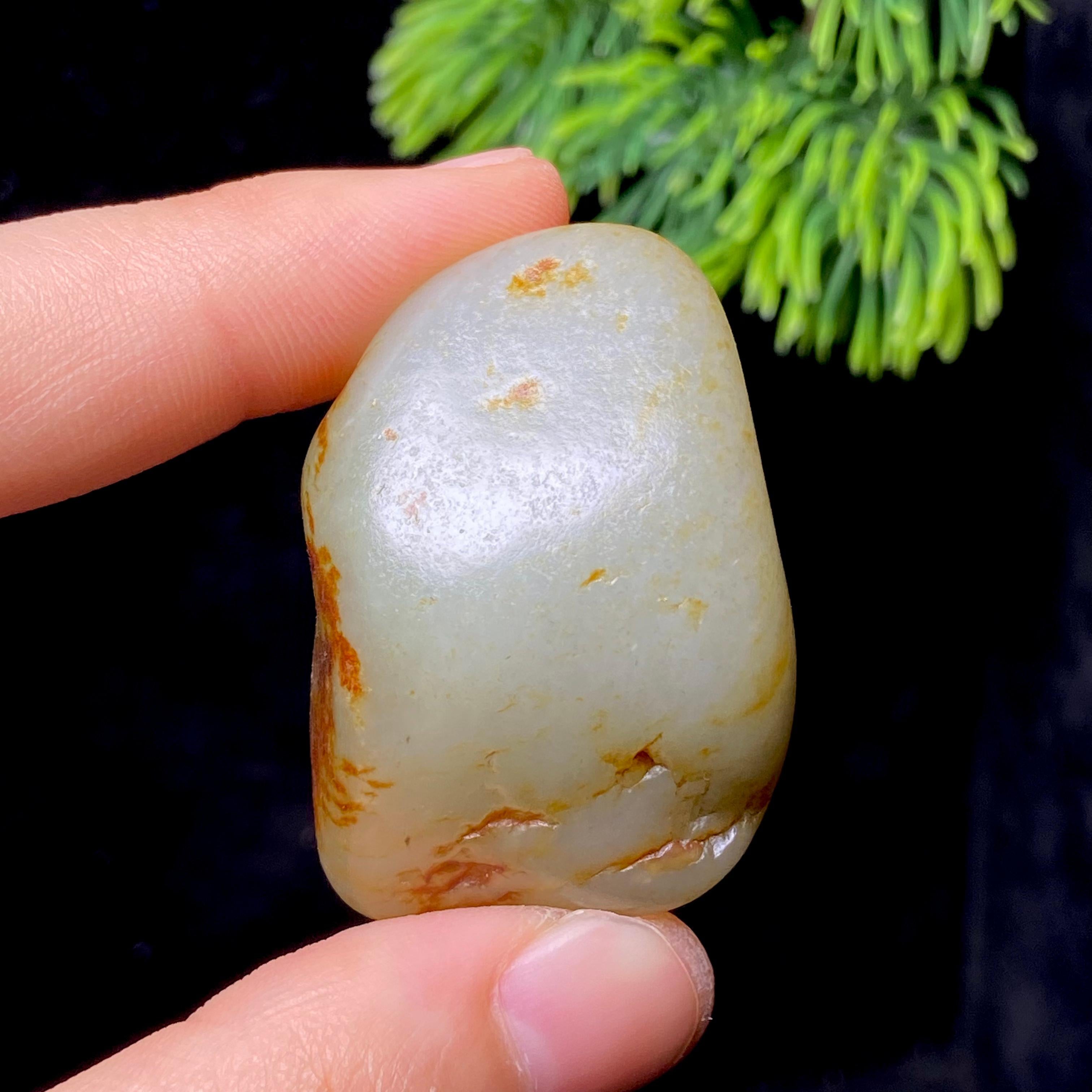 【超值推荐】和田玉红皮籽料（42.7g）