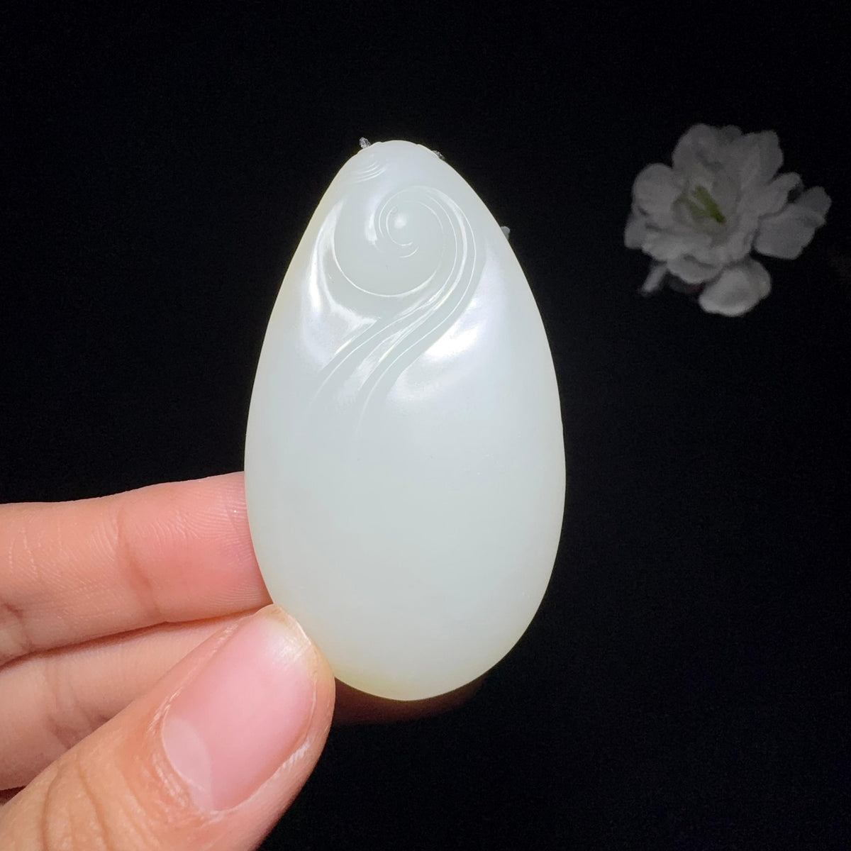 和田玉籽料挂件龙行天下（29.5g）