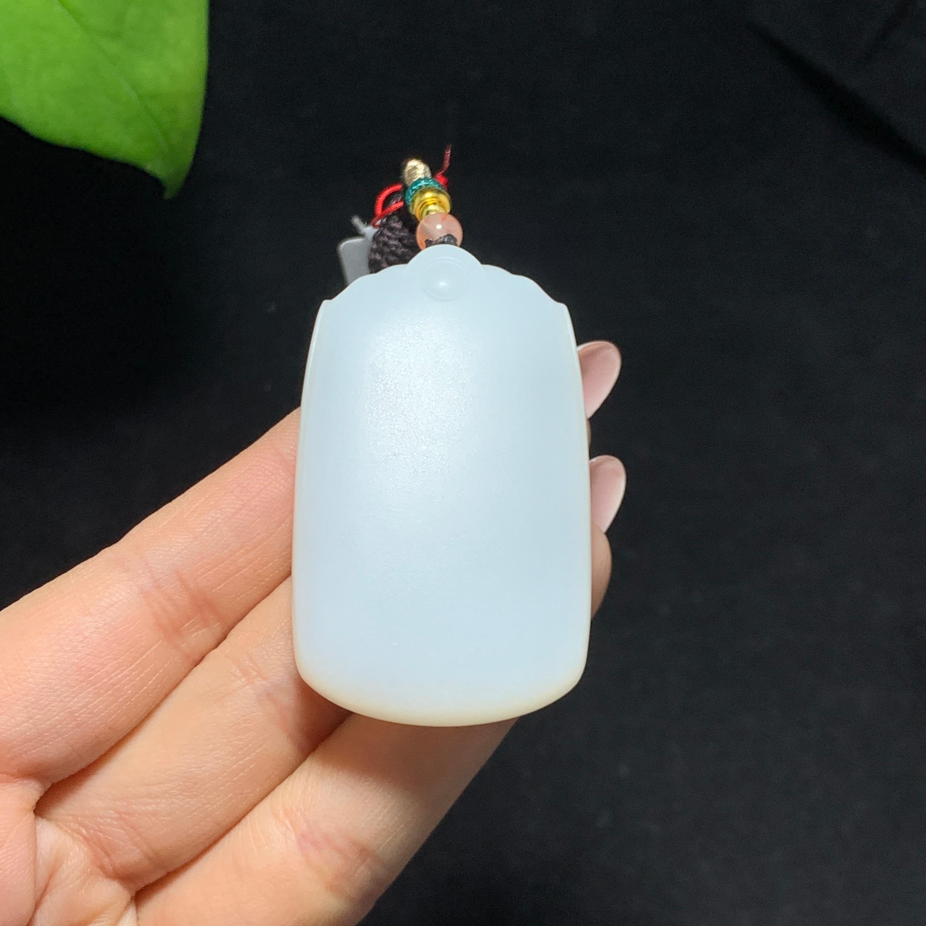 高品质和田山料羊脂白玉无事牌挂件（52.2g）