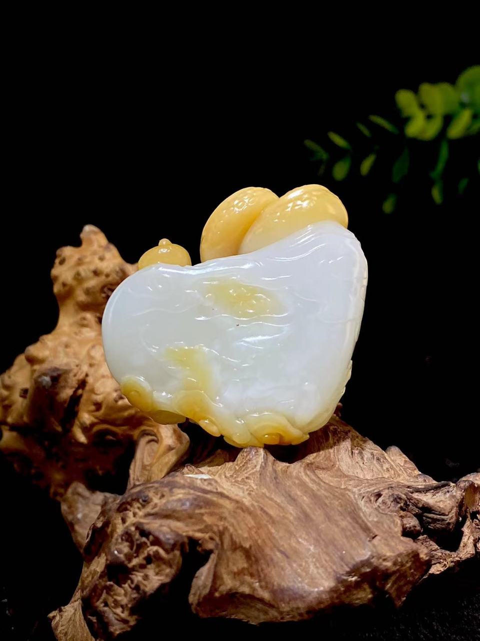 和田玉挂件生肖蛇（51.5g）