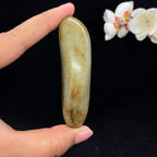 和田玉秋梨皮籽料手把件（72.1g）