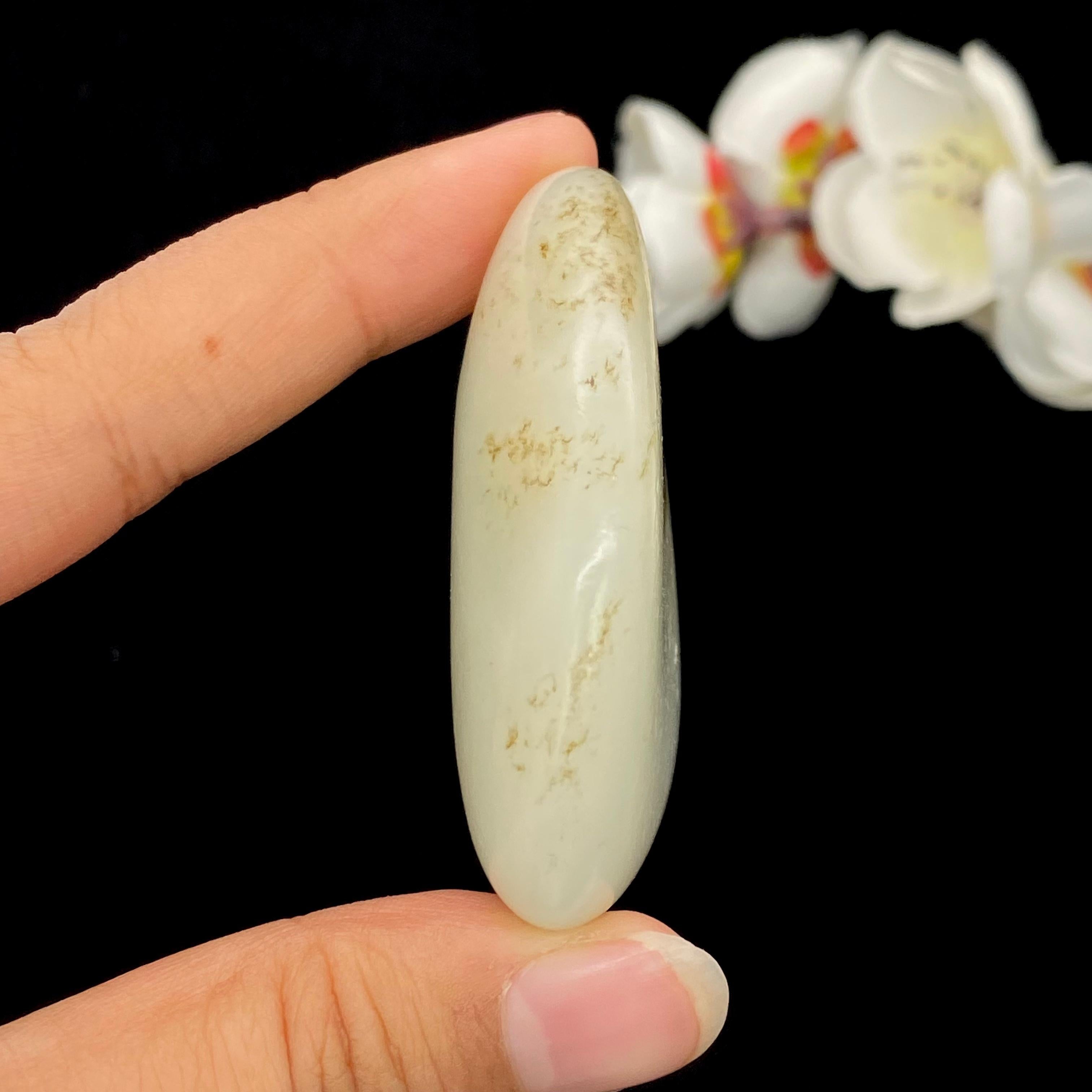 和田玉秋梨皮籽料挂件（59.5g）