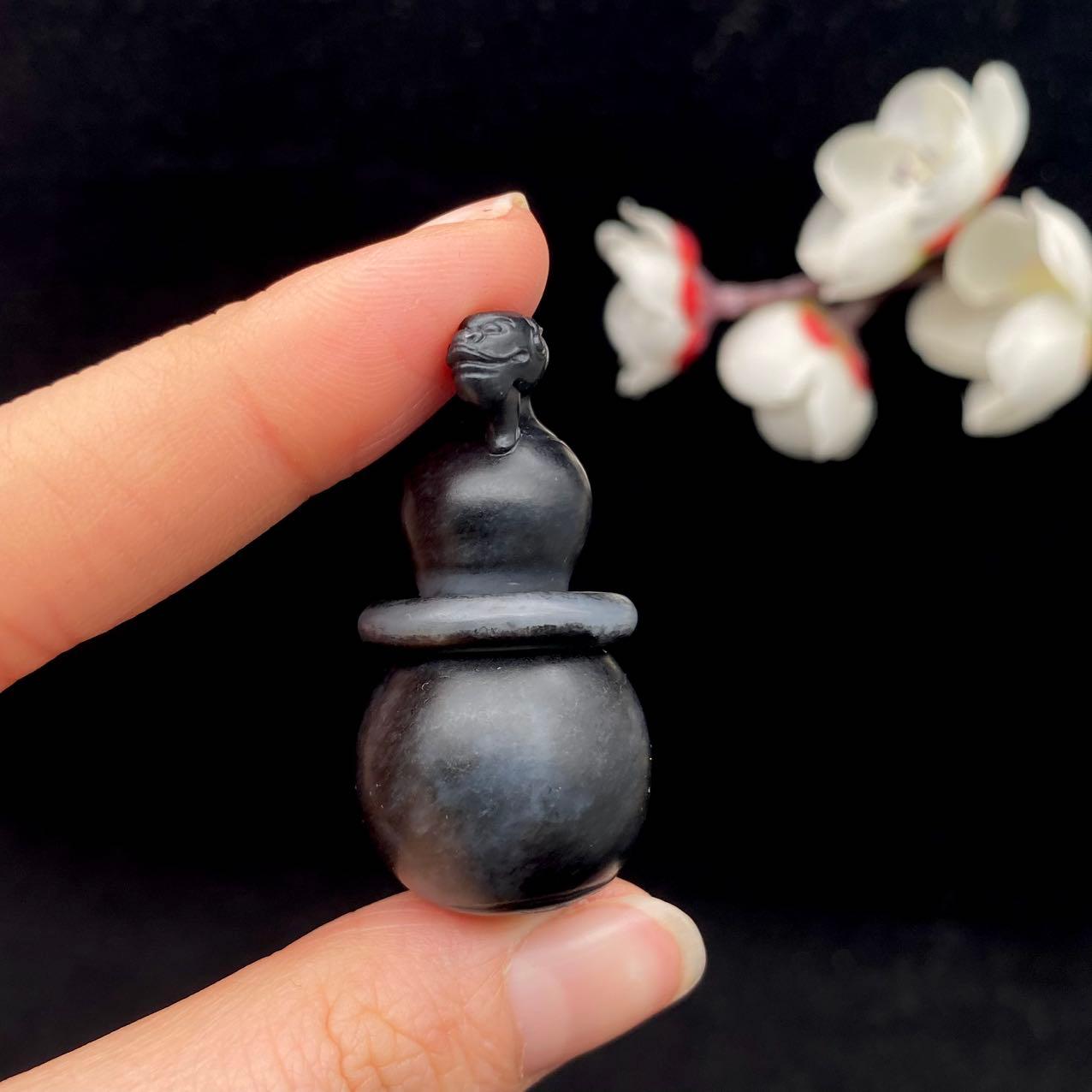 和田玉青花籽料葫芦【福禄】（22.1g）