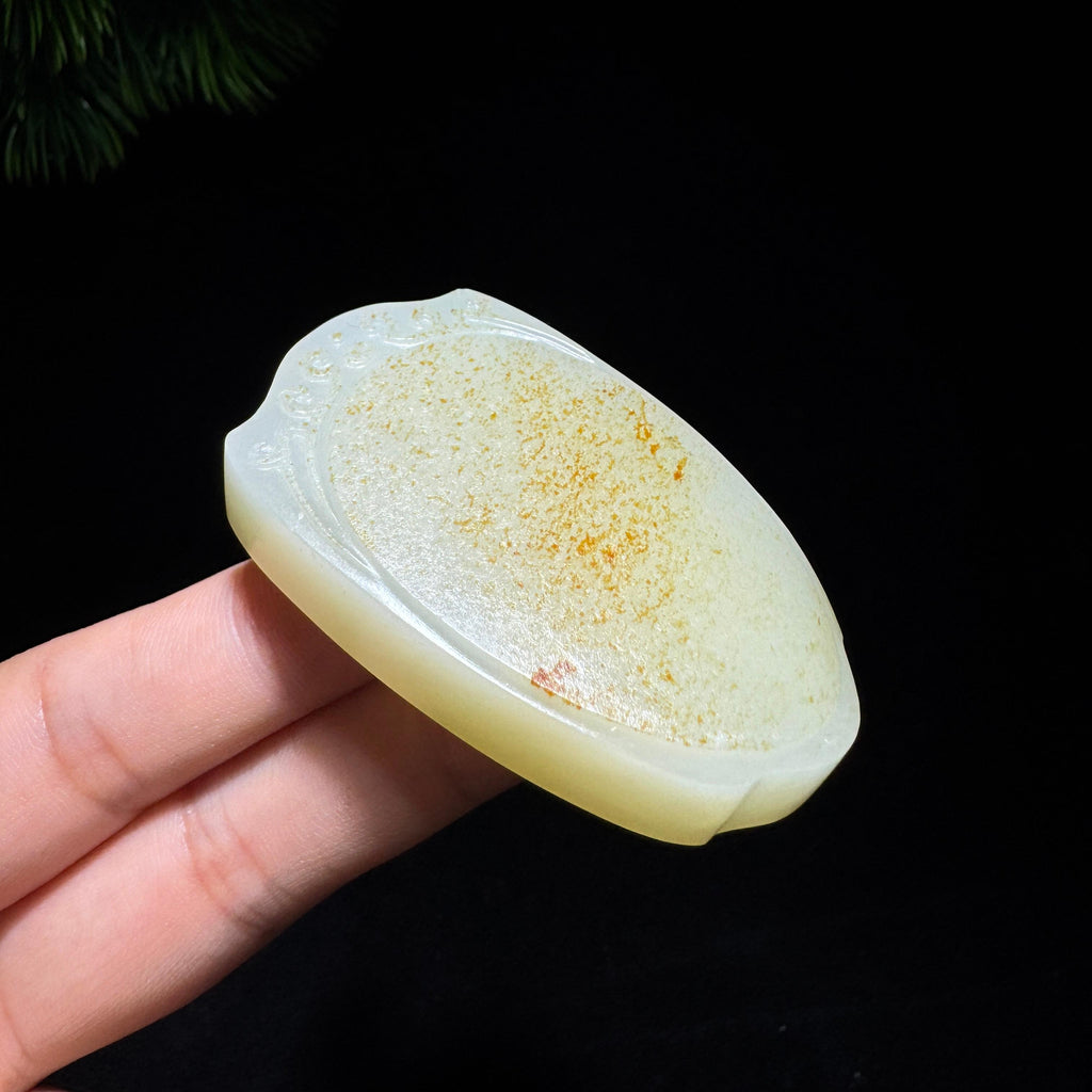 和田玉籽料满皮无事牌（58.5g）